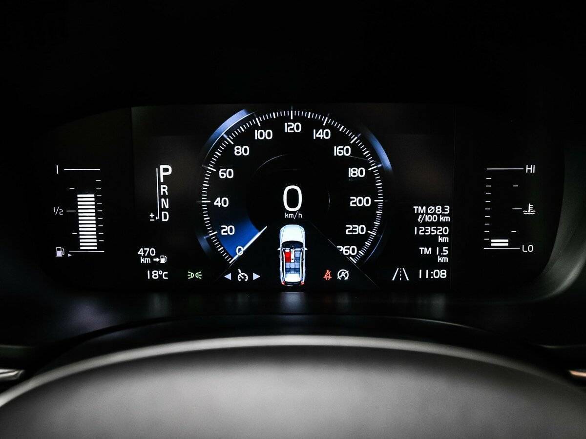 Volvo XC60 2018 года с пробегом. Фото: #9