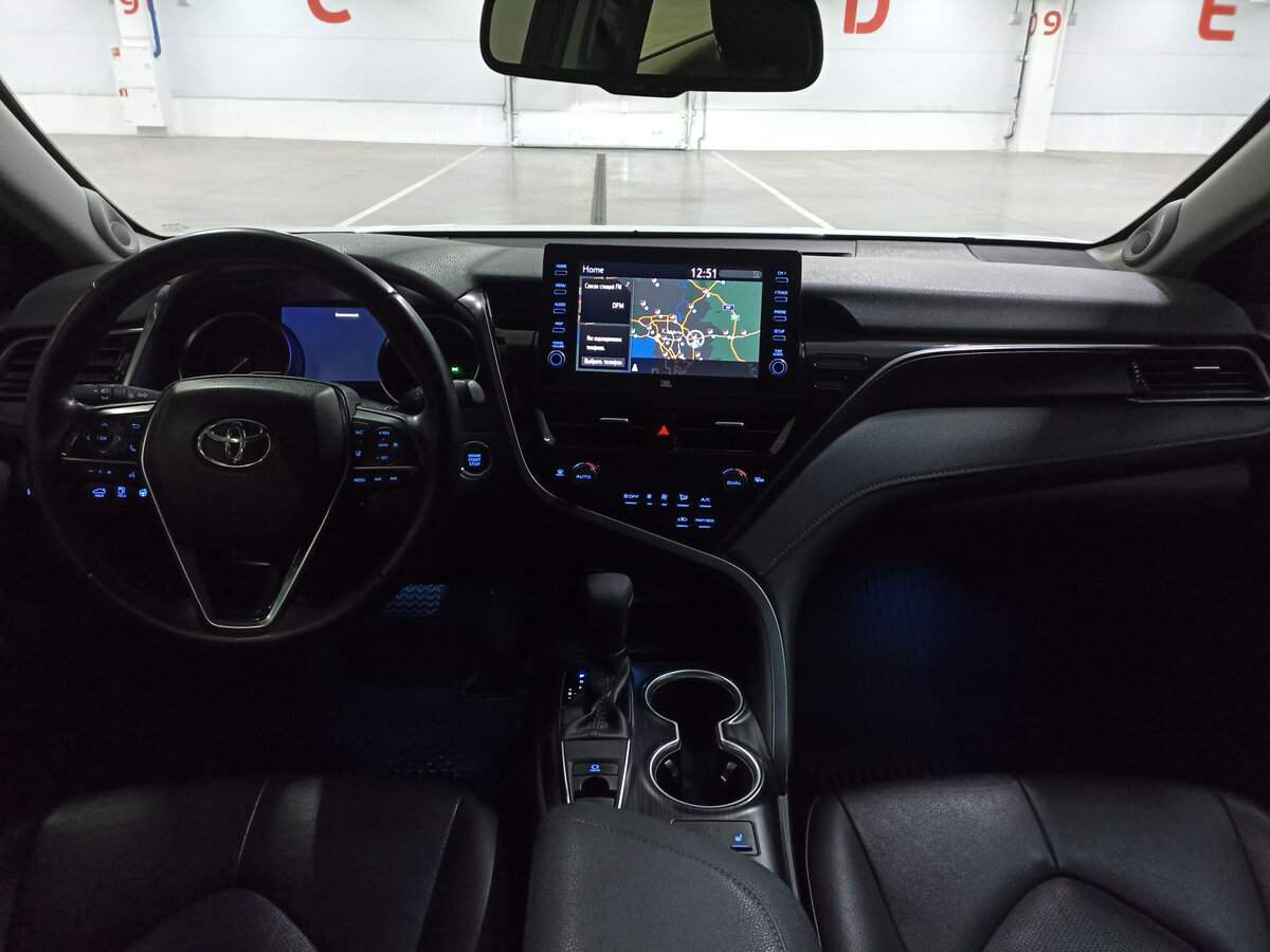 Toyota Camry 2021 года с пробегом. Фото: #13