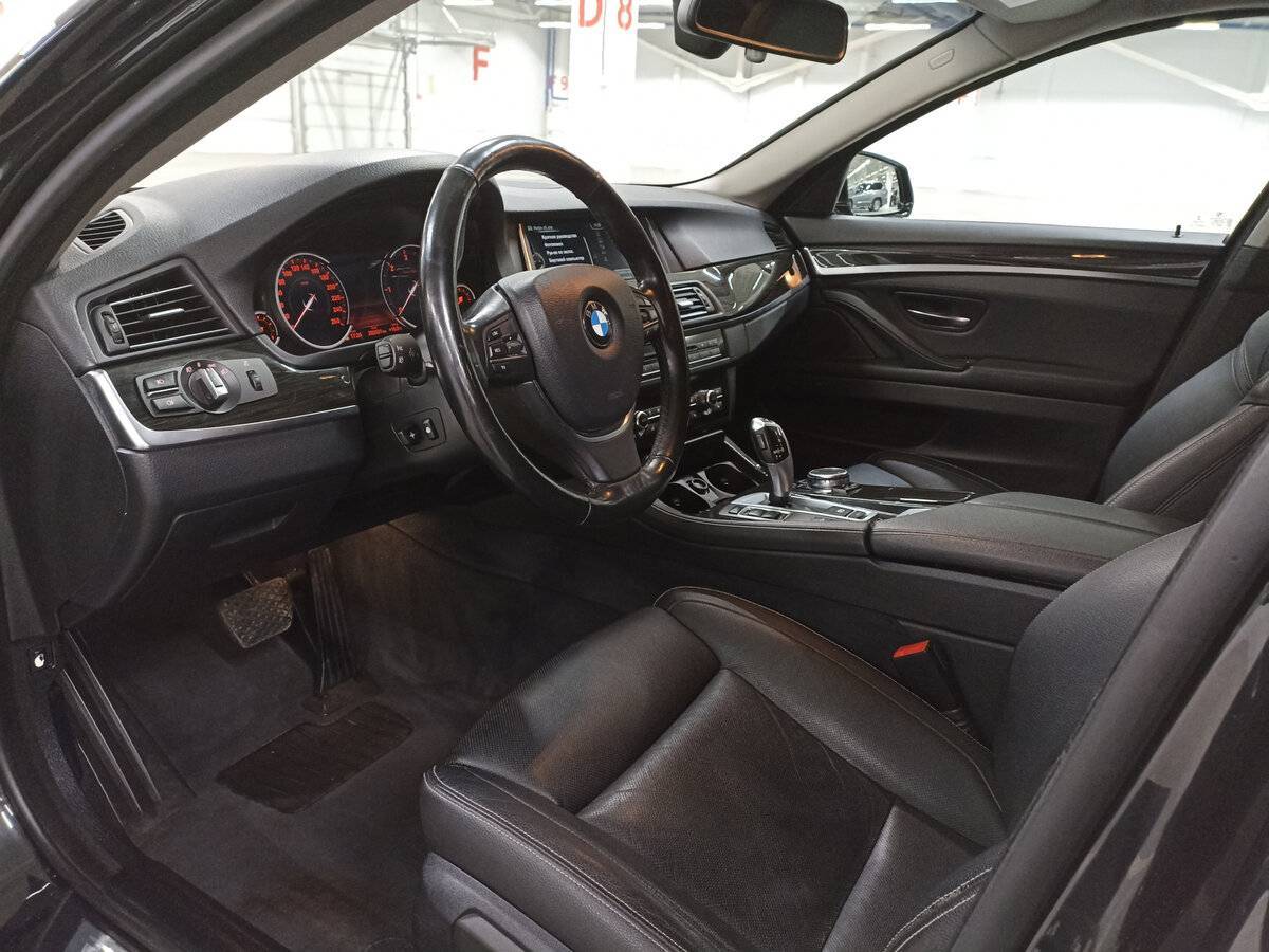 BMW 5 серии 2016 года с пробегом. Фото: #15