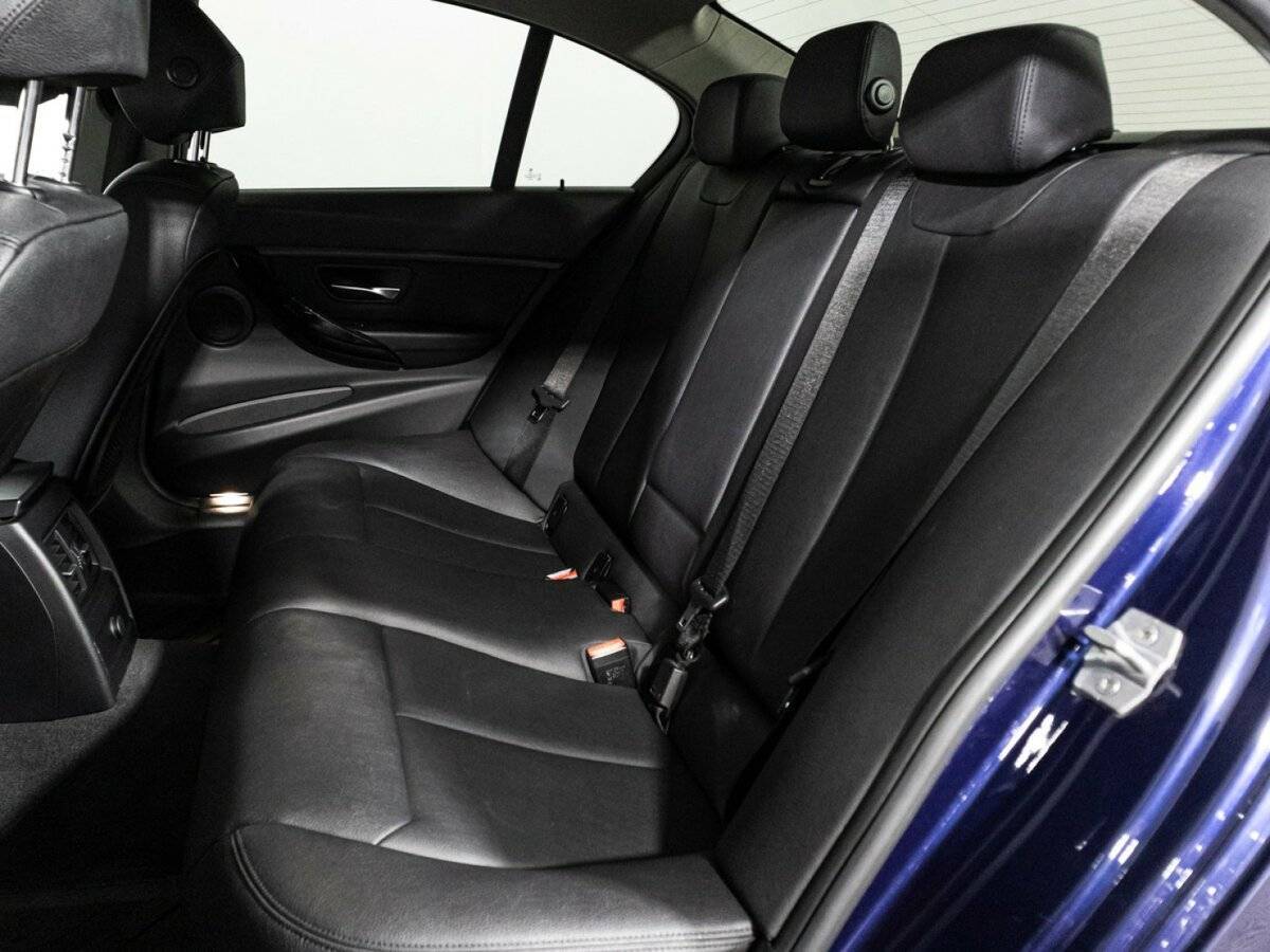 BMW 3 серии 2018 года с пробегом. Фото: #9