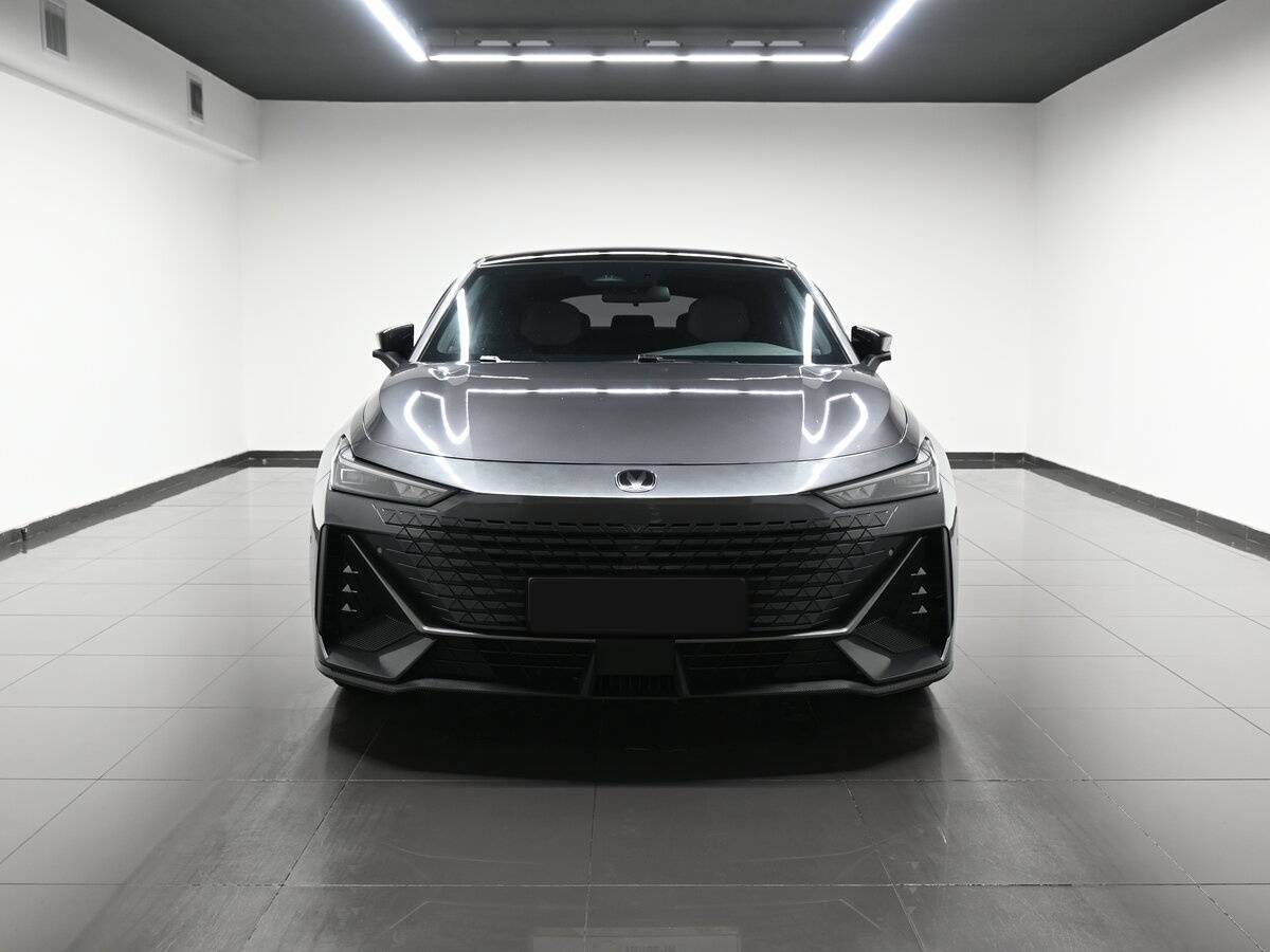 Changan UNI-V 2023 года с пробегом. Фото: #2