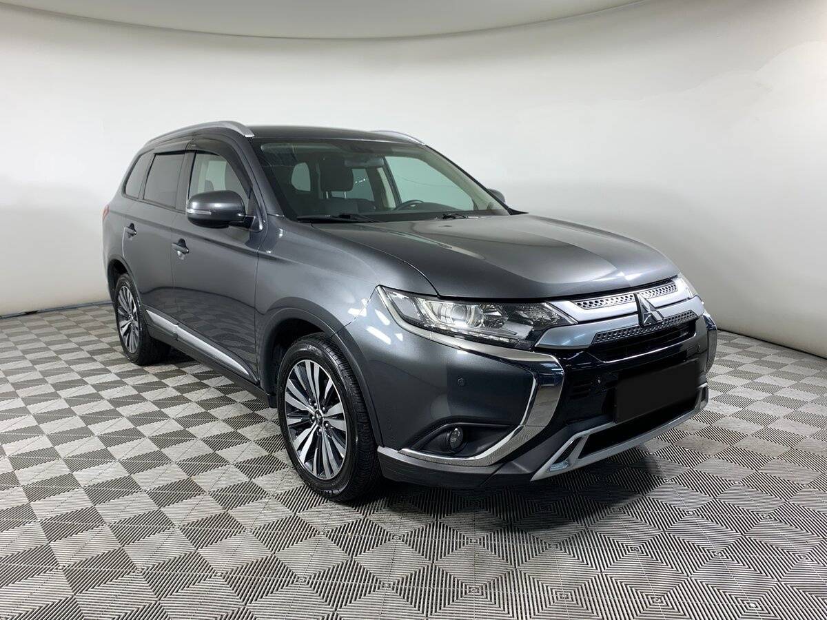 Mitsubishi Outlander 2019 года с пробегом. Фото: #2
