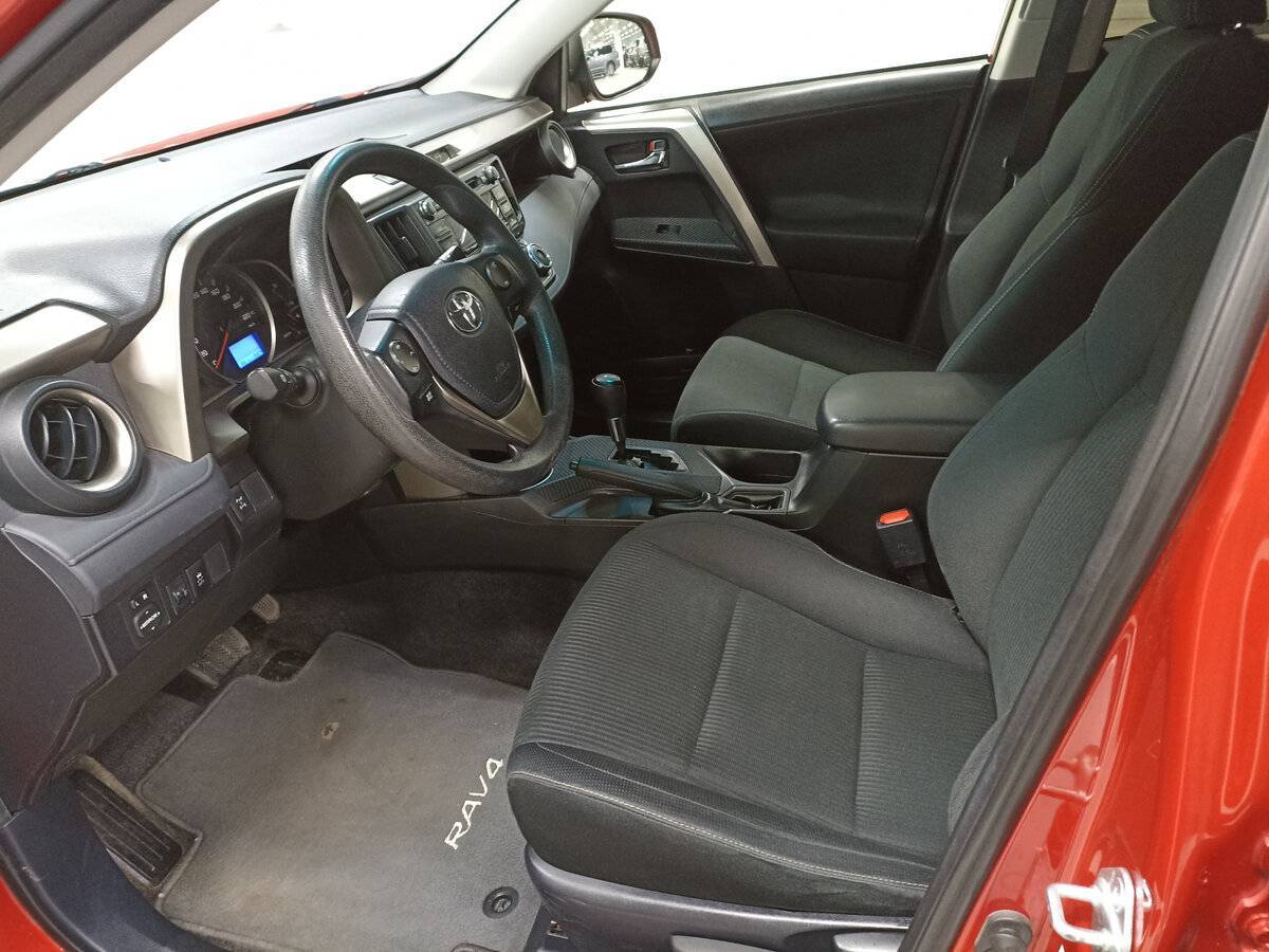 Toyota RAV4 2014 года с пробегом. Фото: #15