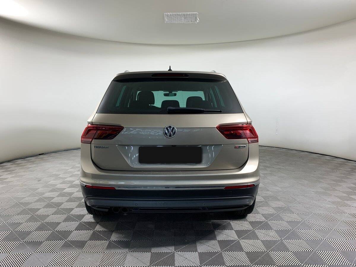 Volkswagen Tiguan 2018 года с пробегом. Фото: #5