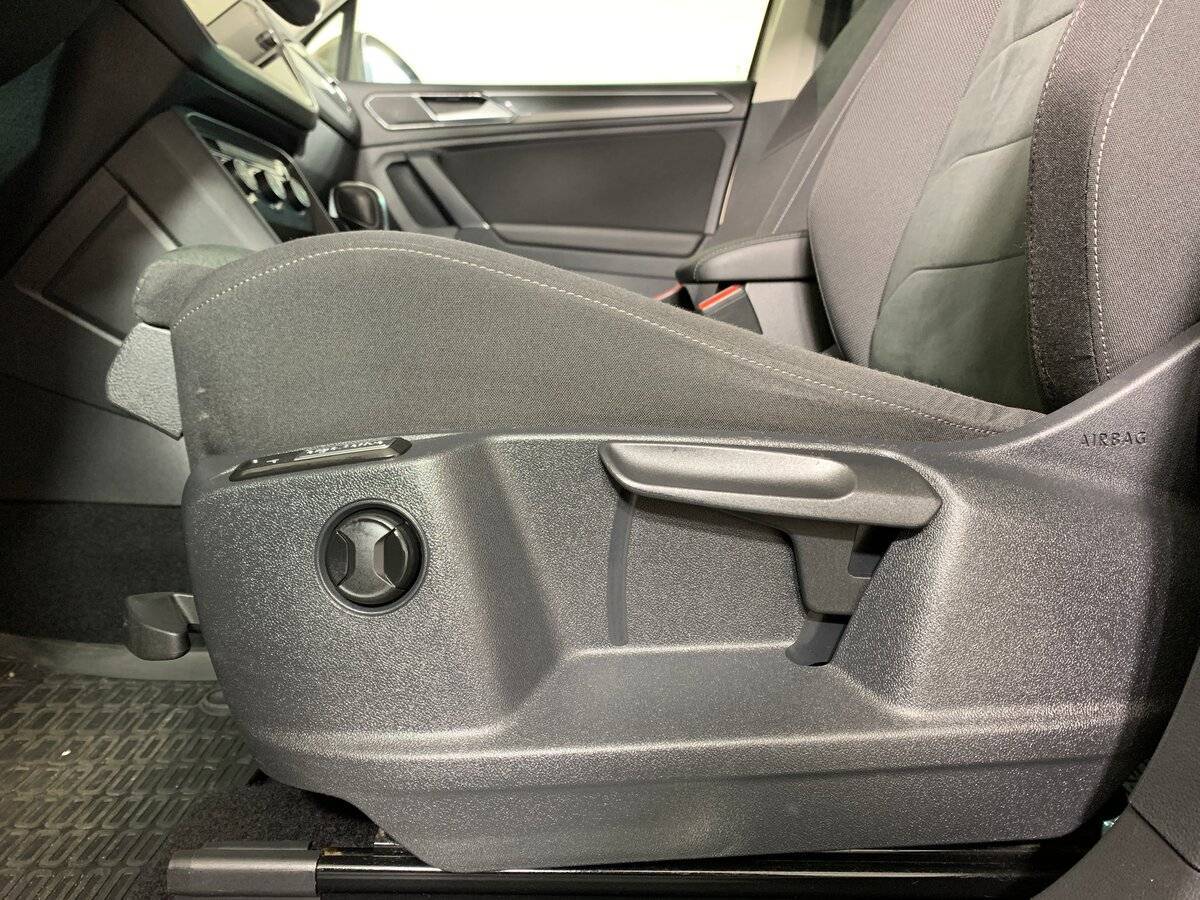 Volkswagen Tiguan 2018 года с пробегом. Фото: #15