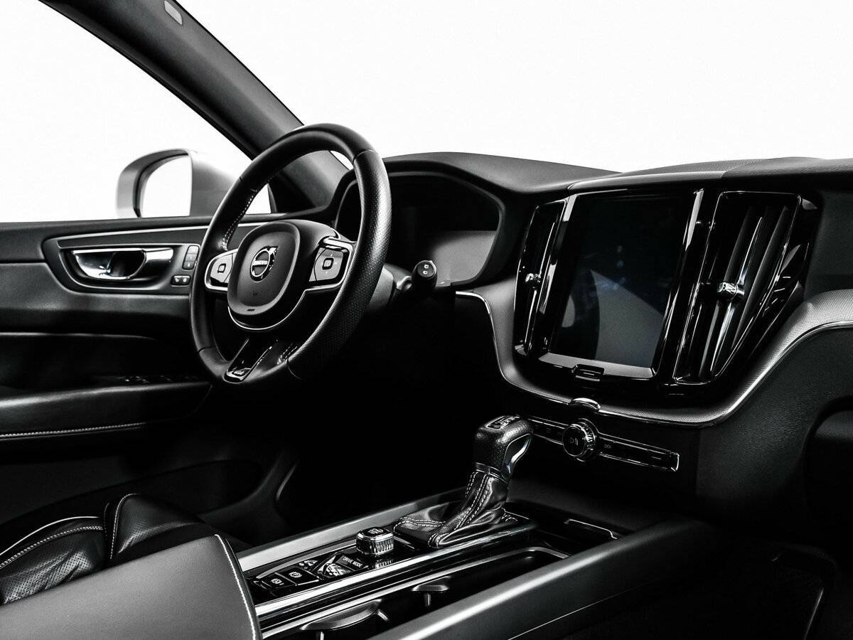 Volvo XC60 2018 года с пробегом. Фото: #8