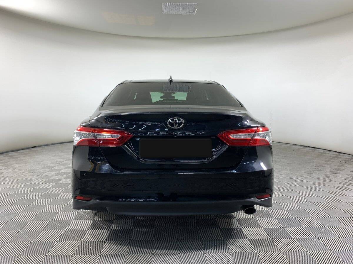 Toyota Camry 2018 года с пробегом. Фото: #5