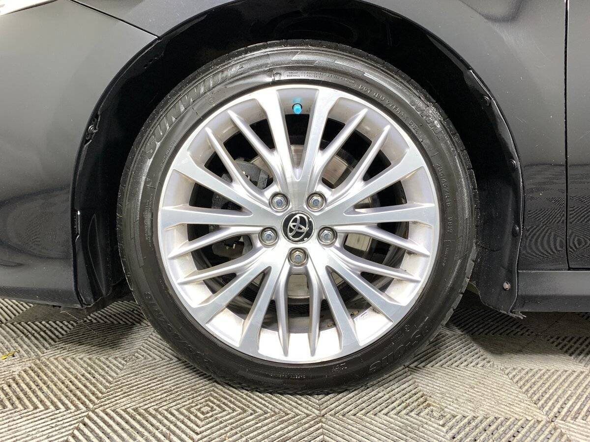 Toyota Camry 2018 года с пробегом. Фото: #8
