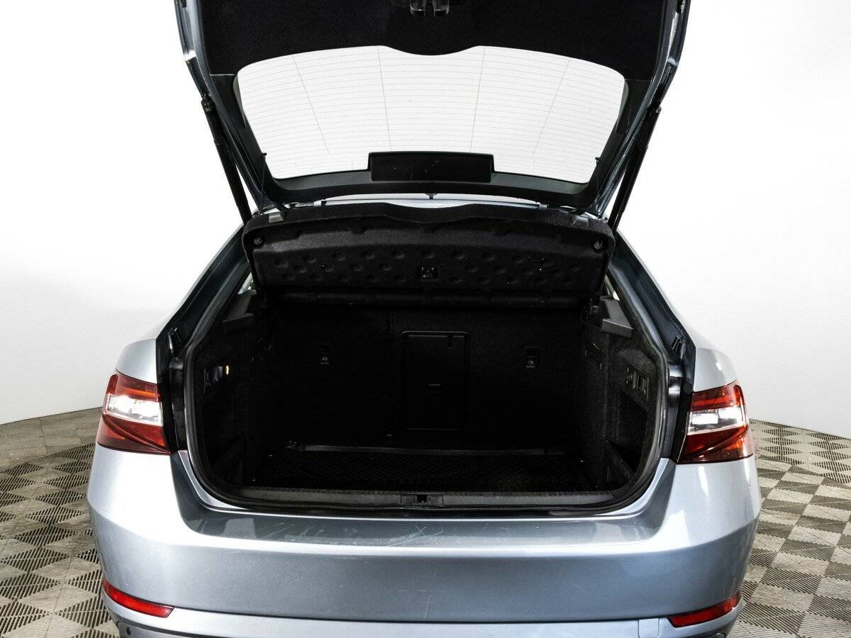 Skoda Superb 2017 года с пробегом. Фото: #23