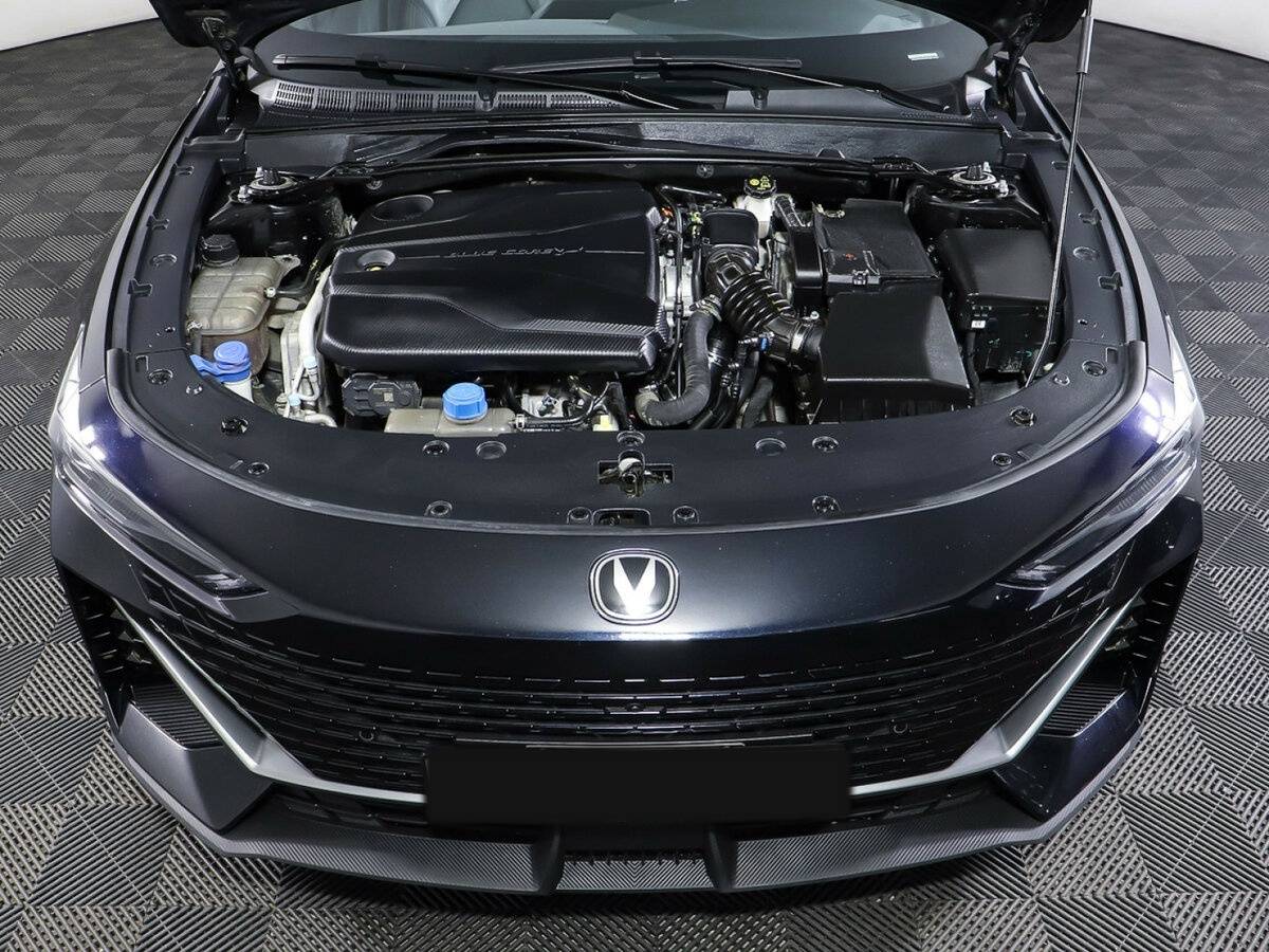 Changan UNI-V 2023 года с пробегом. Фото: #8