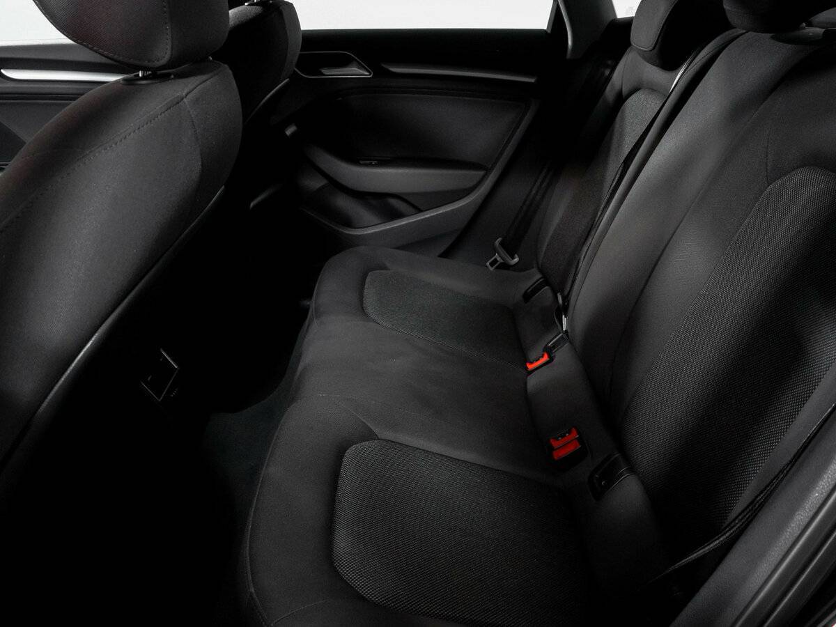 Audi A3 2017 года с пробегом. Фото: #9