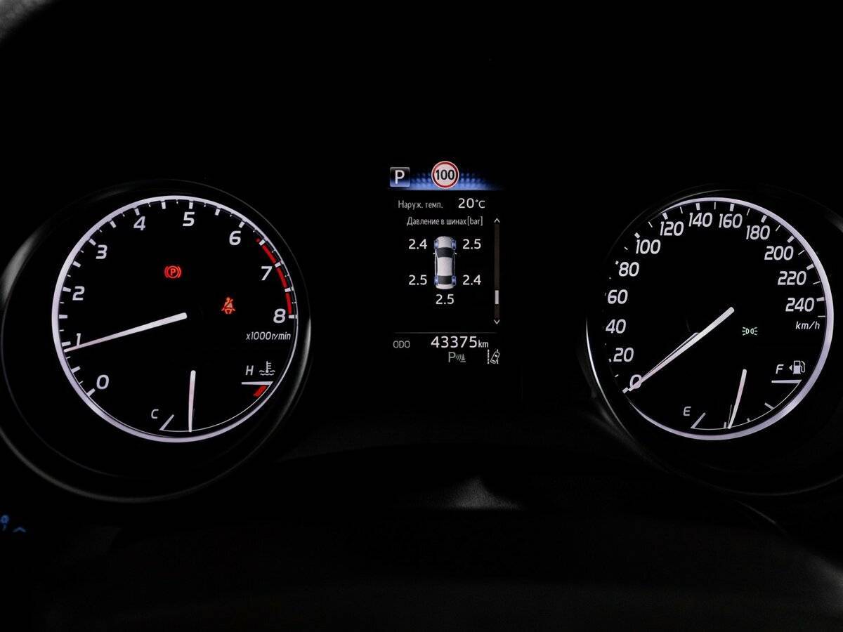 Toyota Camry 2018 года с пробегом. Фото: #10