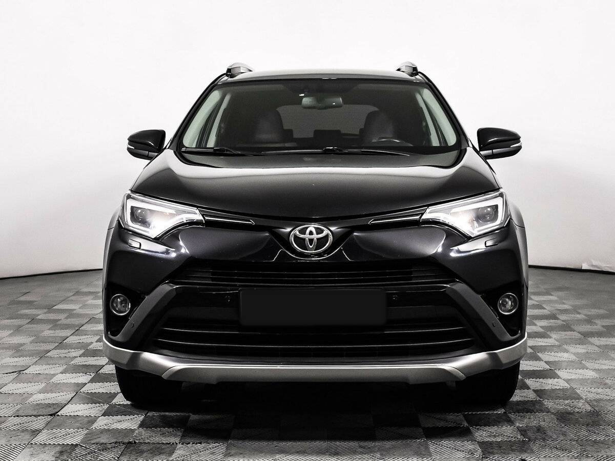 Toyota RAV4 2017 года с пробегом. Фото: #1