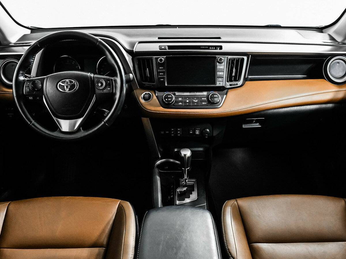 Toyota RAV4 2017 года с пробегом. Фото: #10
