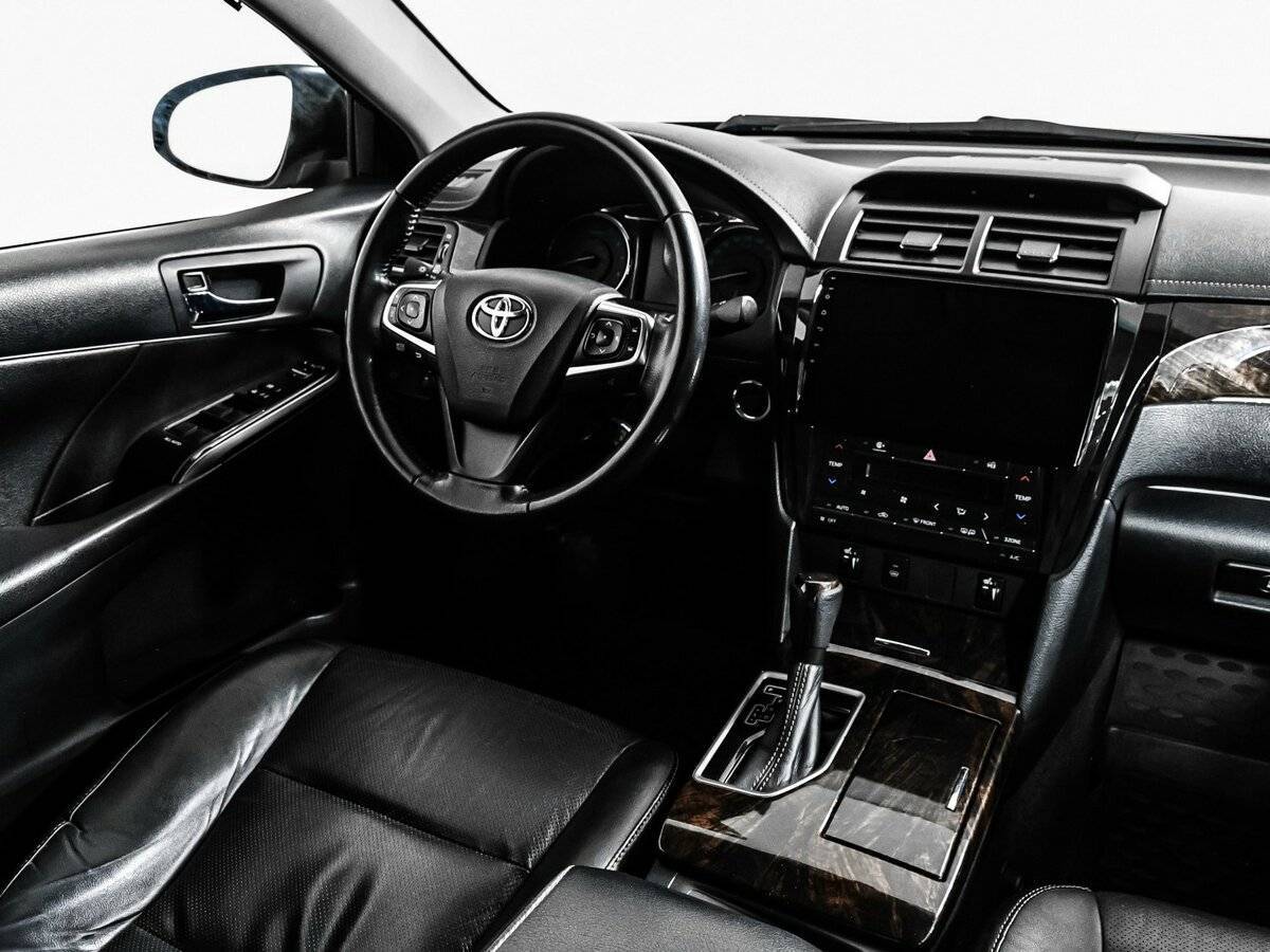 Toyota Camry 2017 года с пробегом. Фото: #8