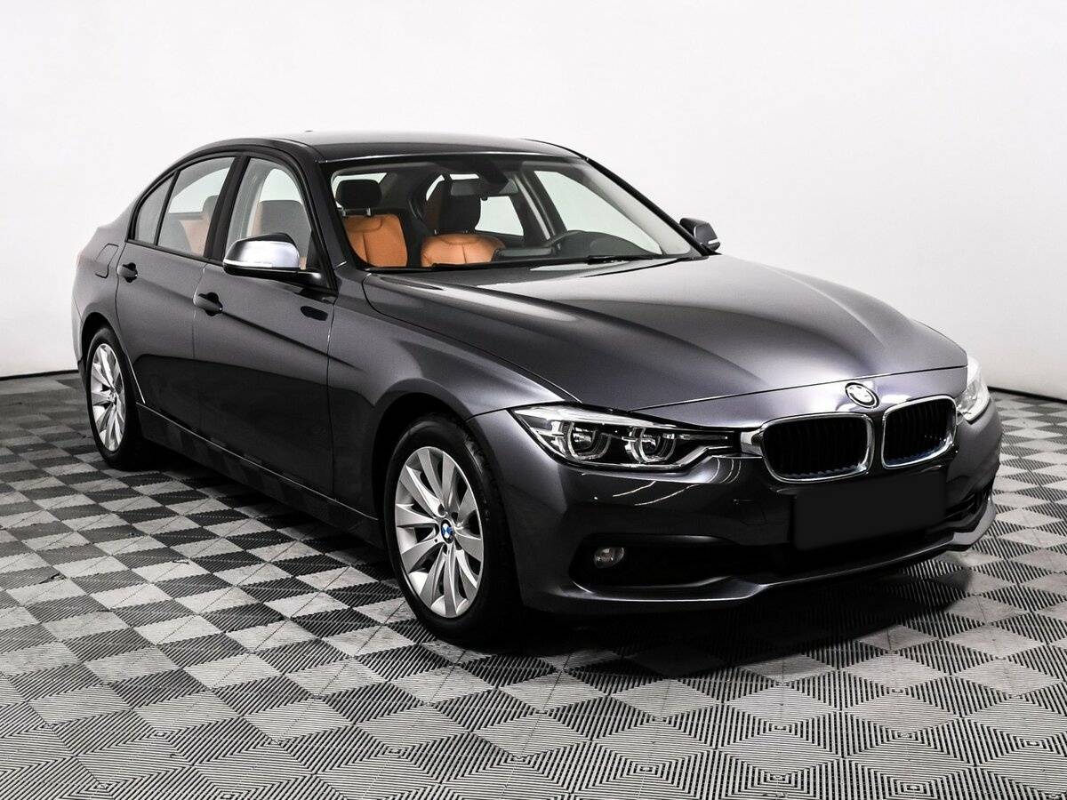 BMW 3 серии 2017 года с пробегом. Фото: #2