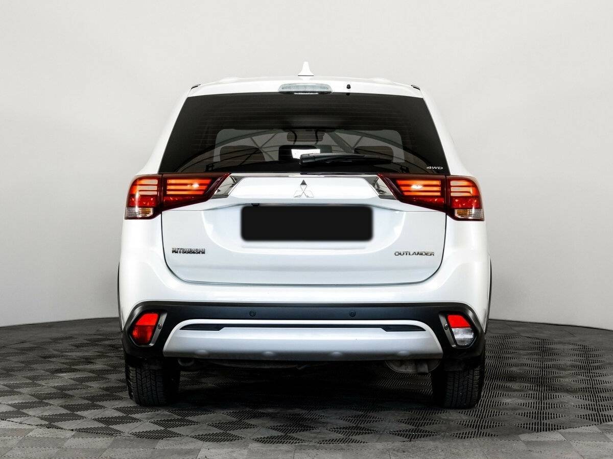 Mitsubishi Outlander 2019 года с пробегом. Фото: #4