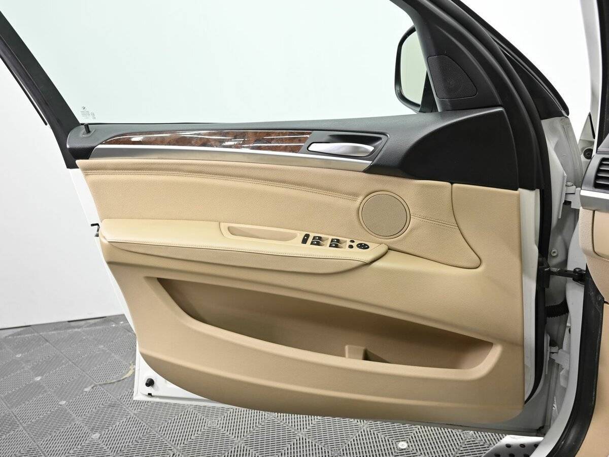 BMW X5 2012 года с пробегом. Фото: #6