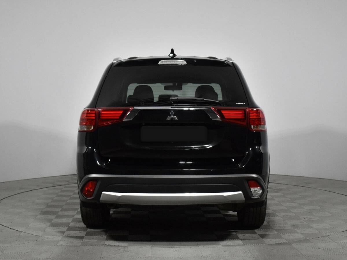 Mitsubishi Outlander 2018 года с пробегом. Фото: #5