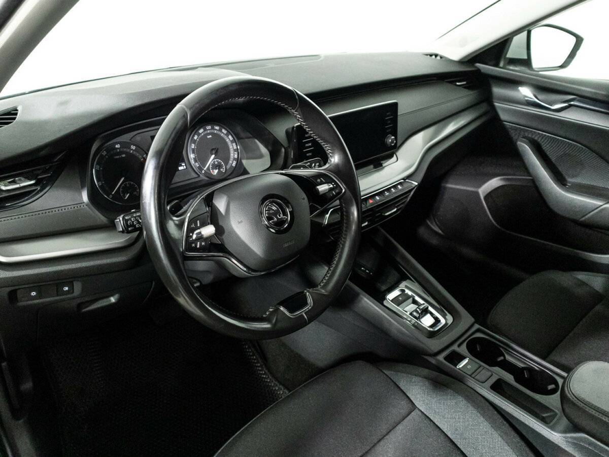 Skoda Octavia 2021 года с пробегом. Фото: #10
