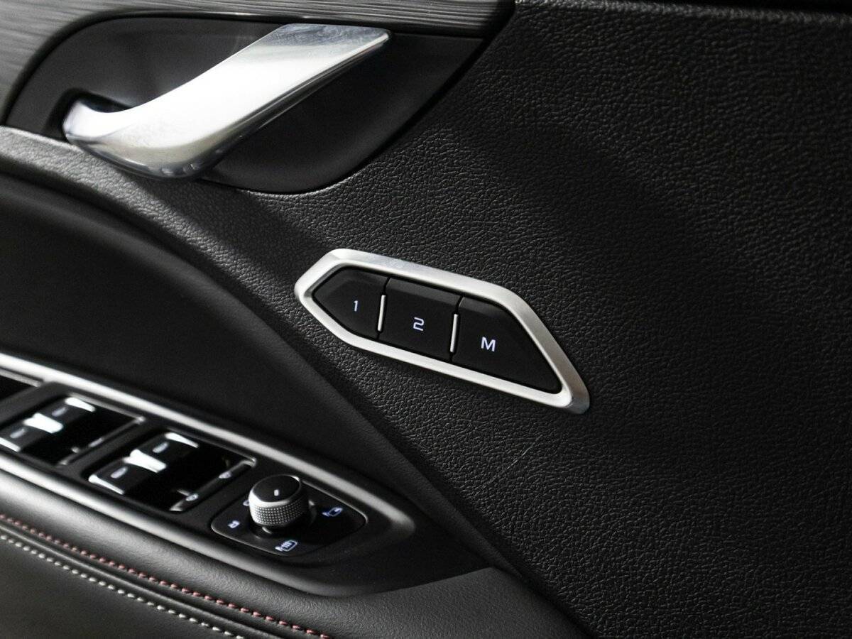 Geely Tugella 2023 года с пробегом. Фото: #18