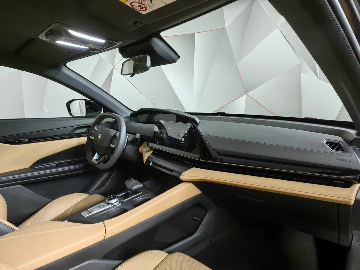 Changan UNI-V 2022 года с пробегом. Фото: #11