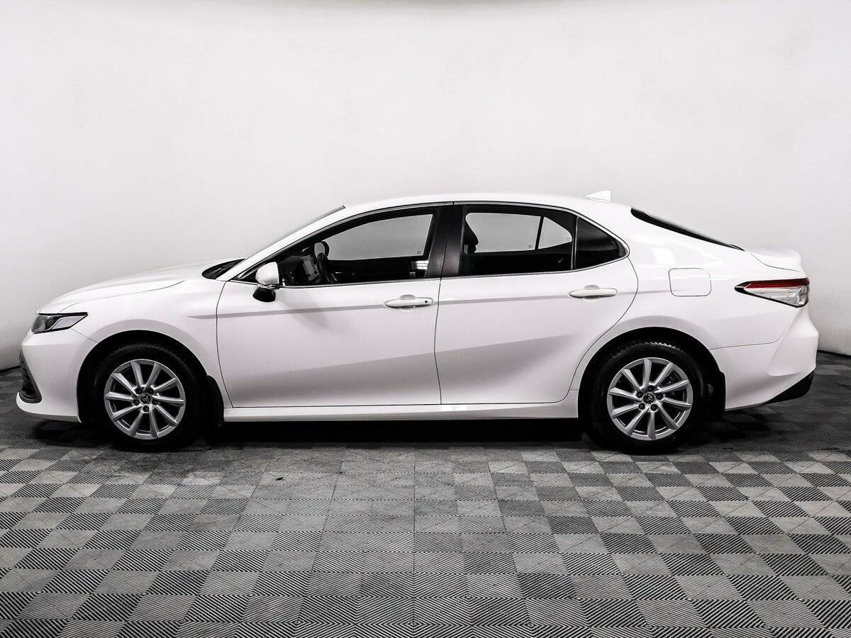 Toyota Camry 2021 года с пробегом. Фото: #7