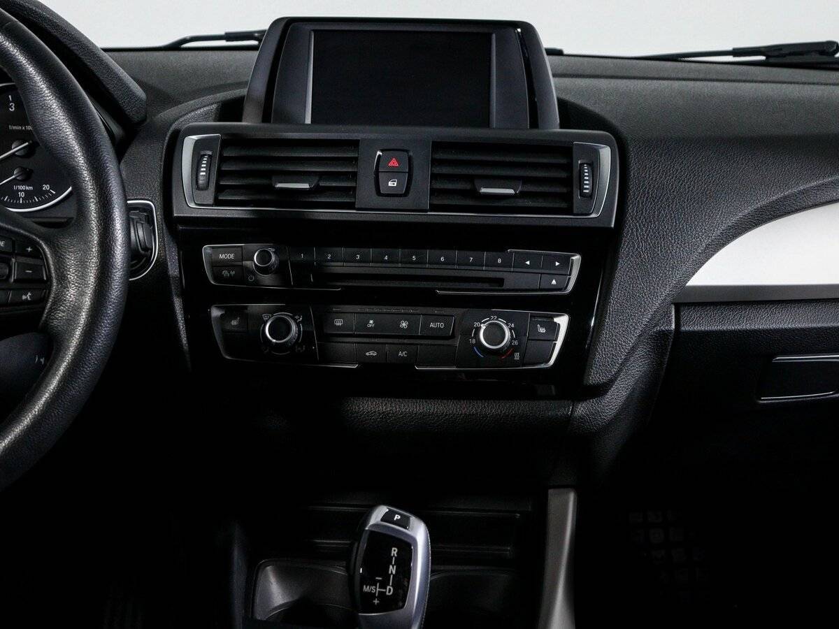 BMW 1 серии 2017 года с пробегом. Фото: #12