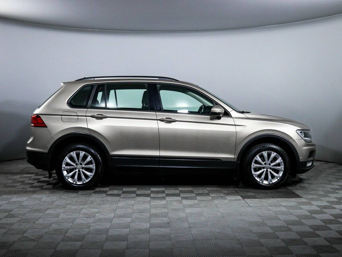Volkswagen Tiguan 2017 года с пробегом. Фото: #3