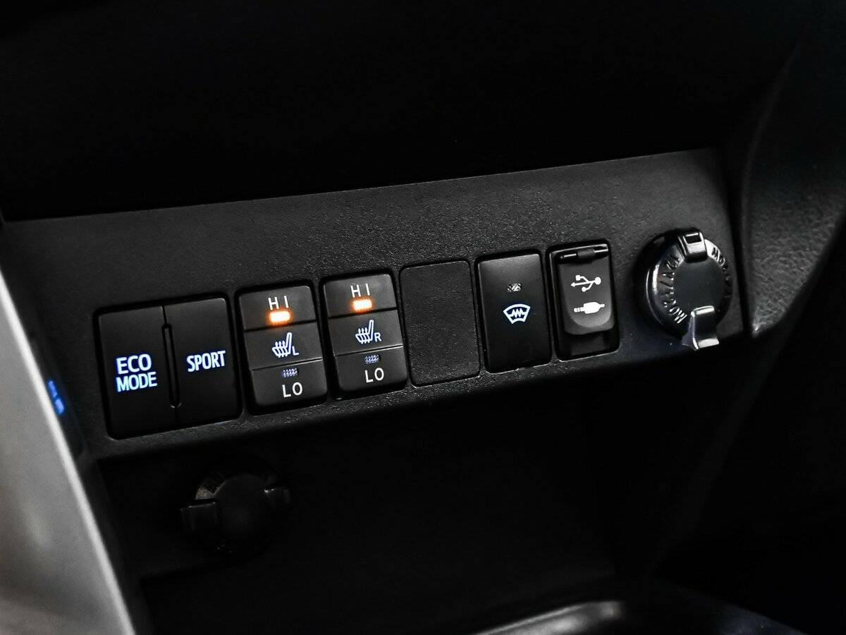 Toyota RAV4 2017 года с пробегом. Фото: #16