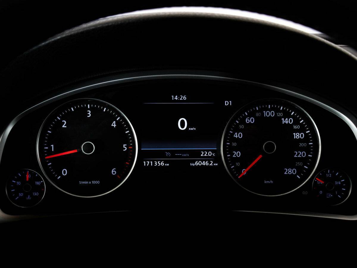 Volkswagen Touareg 2016 года с пробегом. Фото: #16