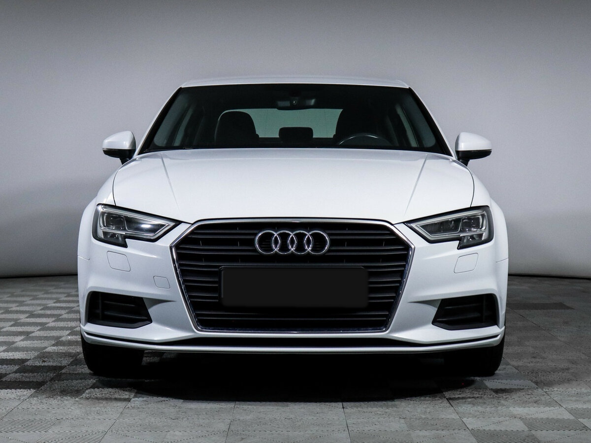 Audi A3 2018 года с пробегом. Фото: #1