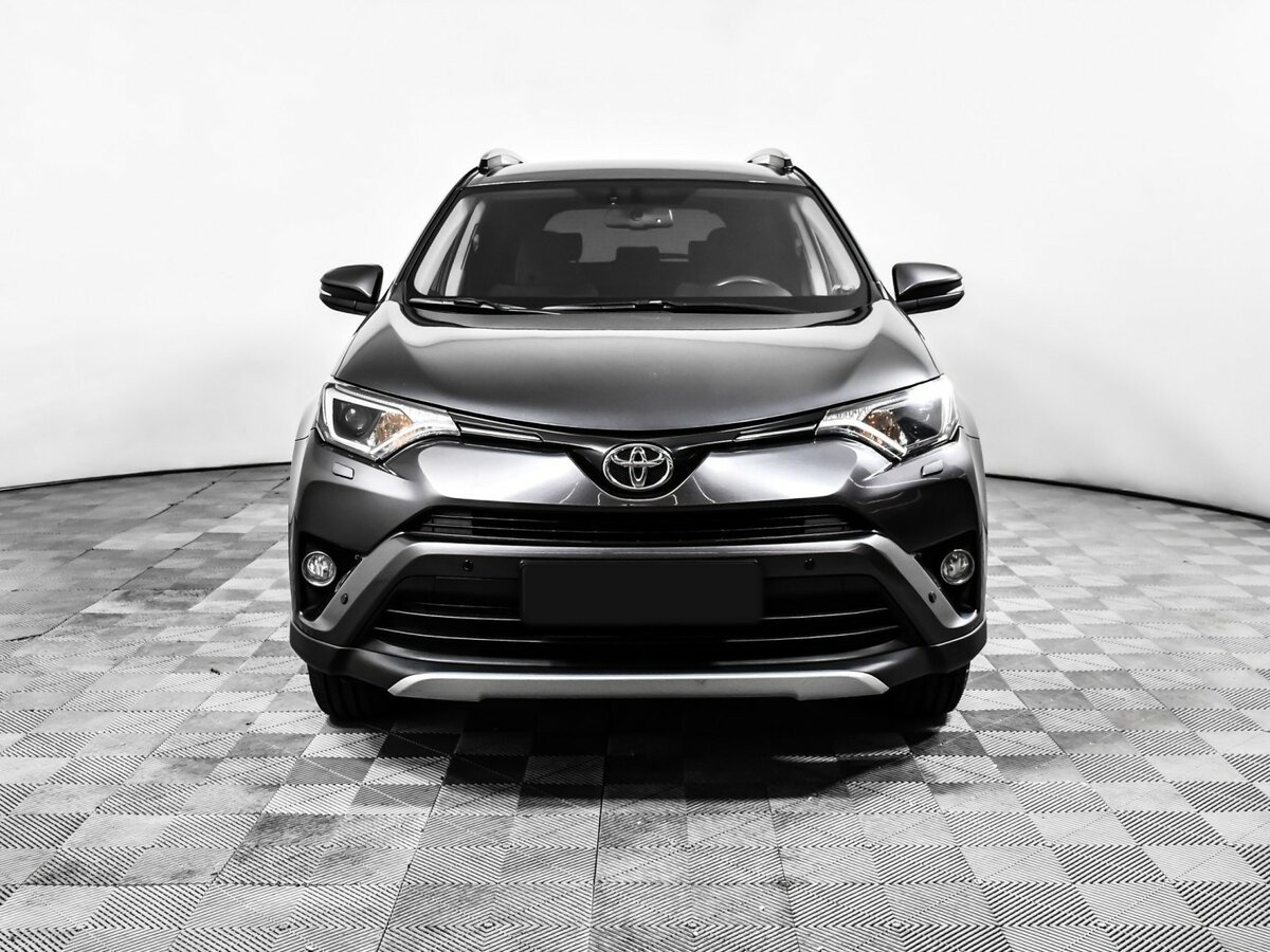 Toyota RAV4 2016 года с пробегом. Фото: #1