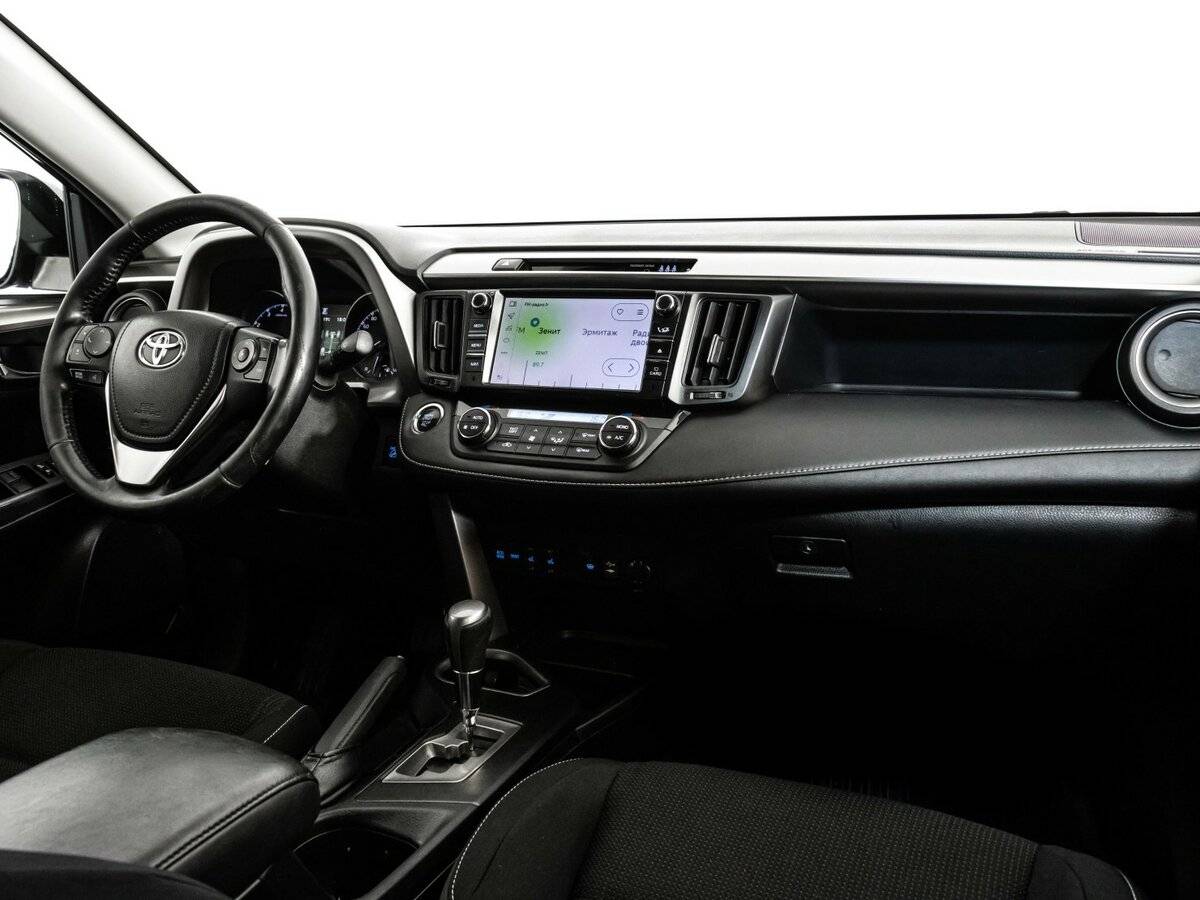 Toyota RAV4 2017 года с пробегом. Фото: #8