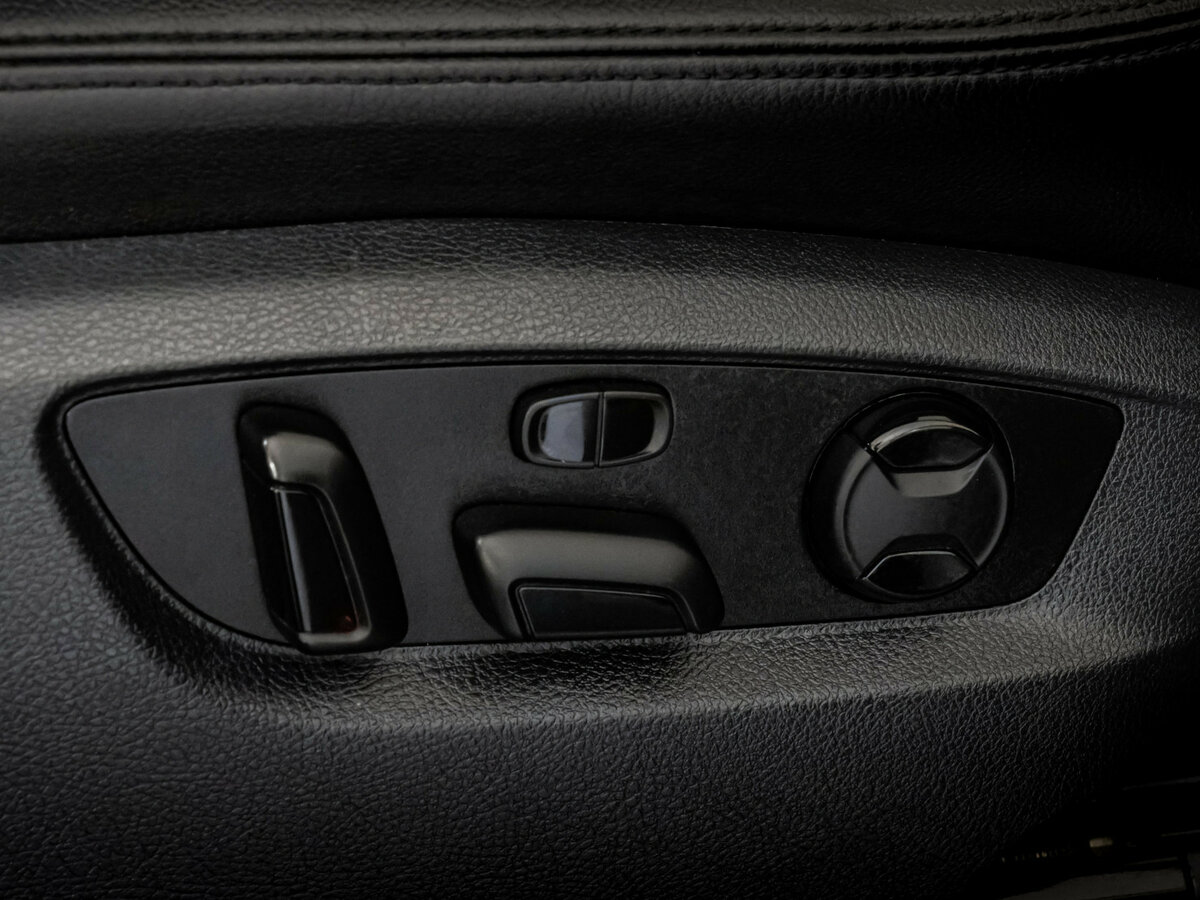 Volkswagen Touareg 2012 года с пробегом. Фото: #21