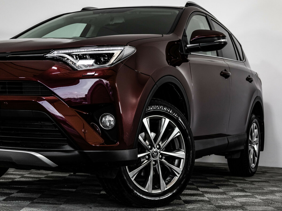 Toyota RAV4 2019 года с пробегом. Фото: #1