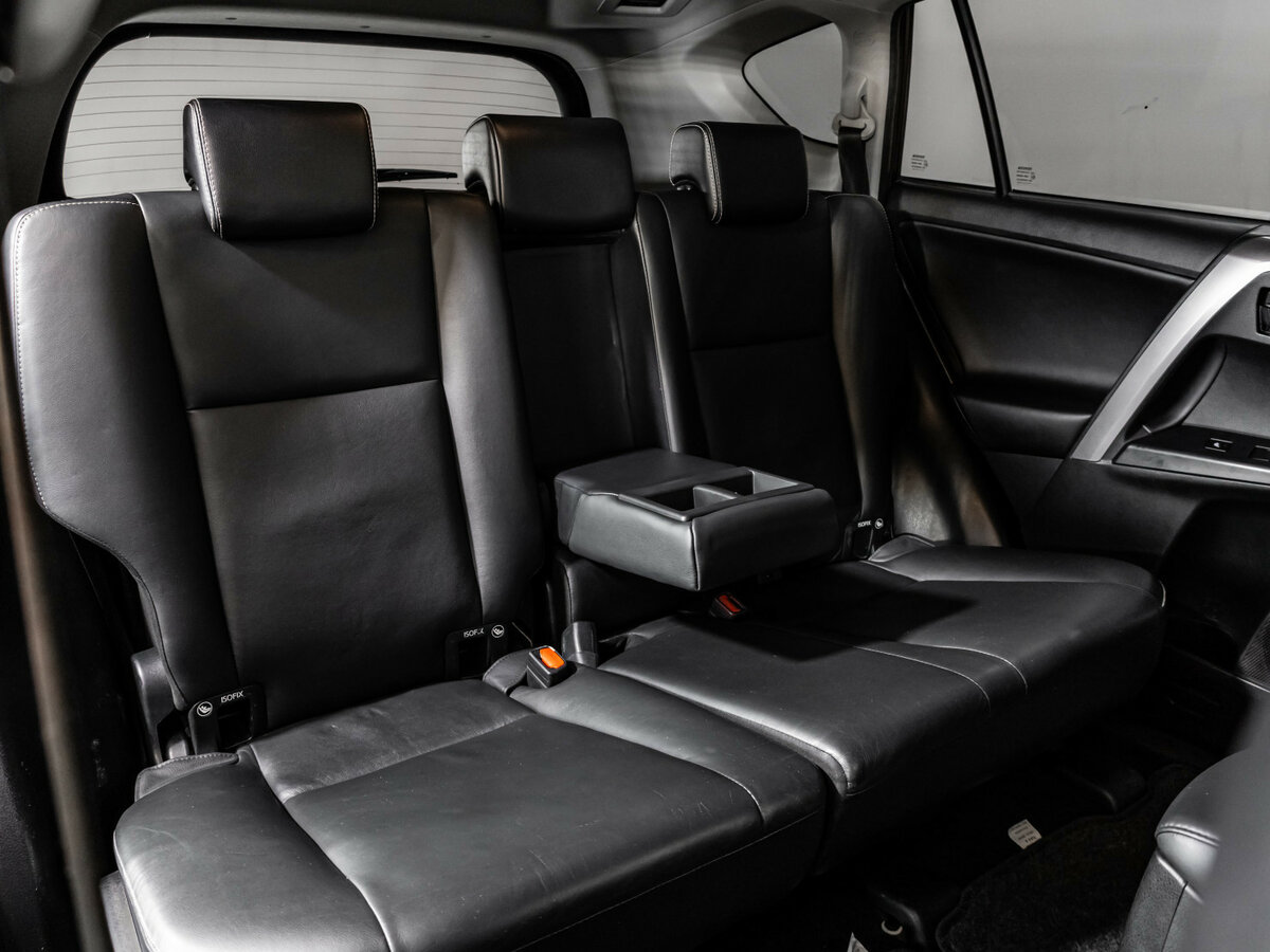 Toyota RAV4 2019 года с пробегом. Фото: #14