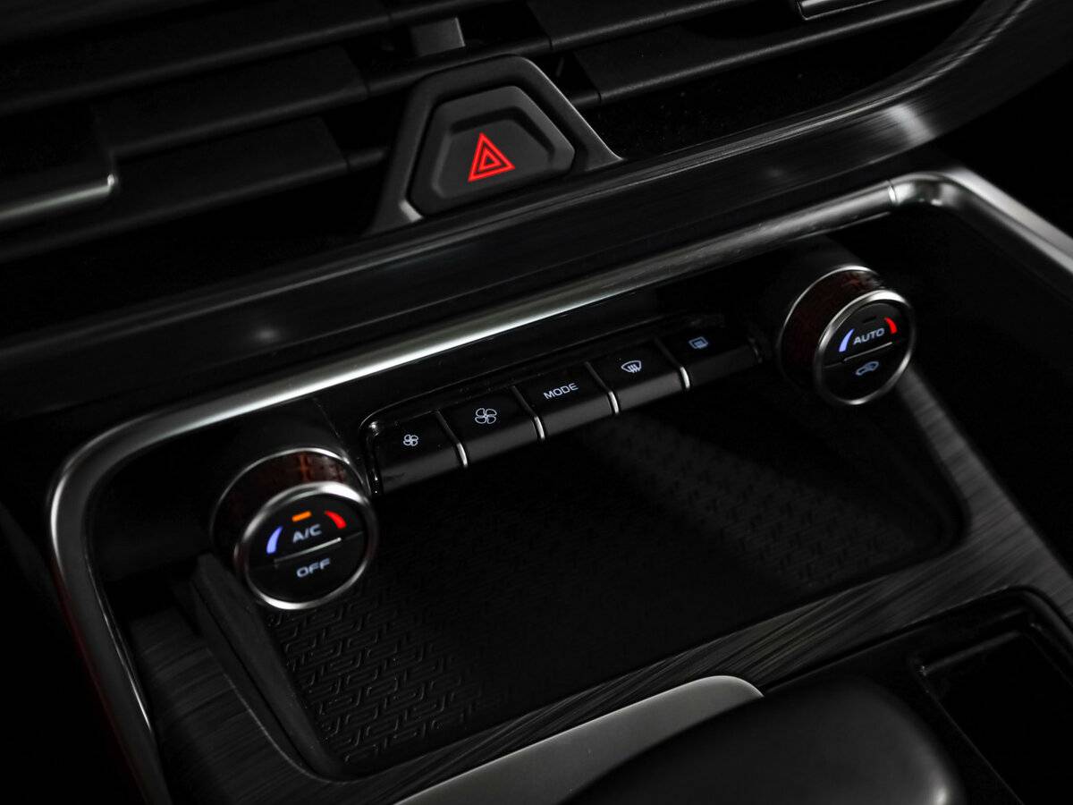 Geely Tugella 2021 года с пробегом. Фото: #19