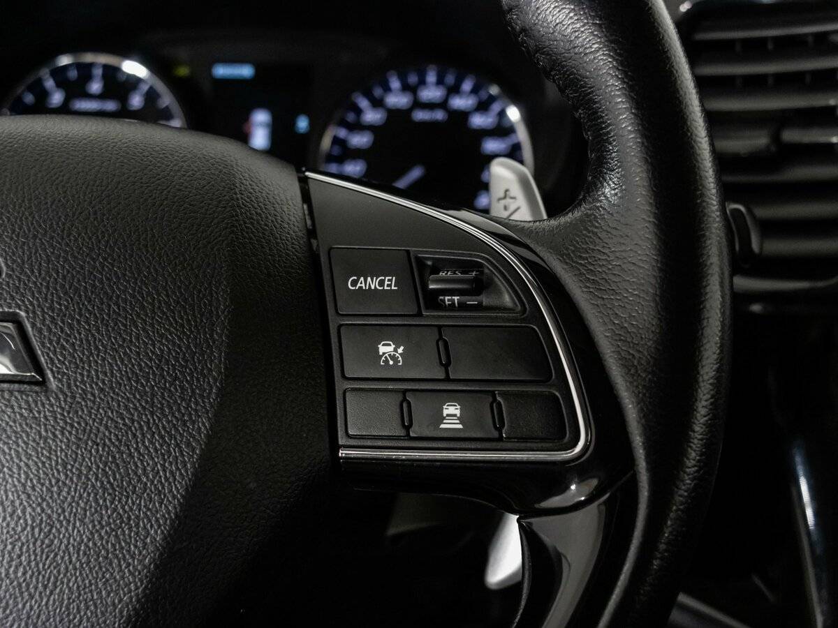 Mitsubishi Outlander 2017 года с пробегом. Фото: #9