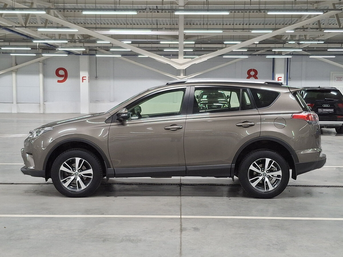 Toyota RAV4 2015 года с пробегом. Фото: #7