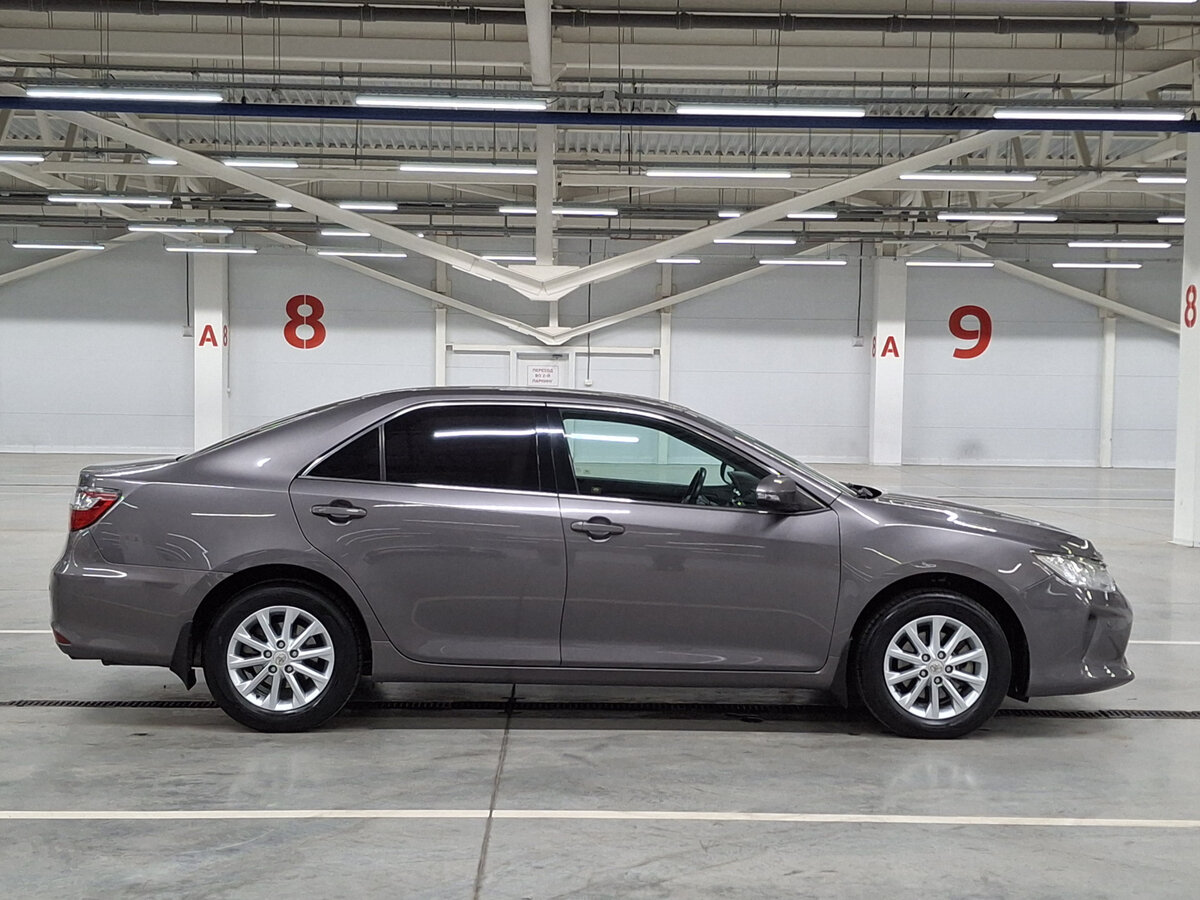 Toyota Camry 2016 года с пробегом. Фото: #3