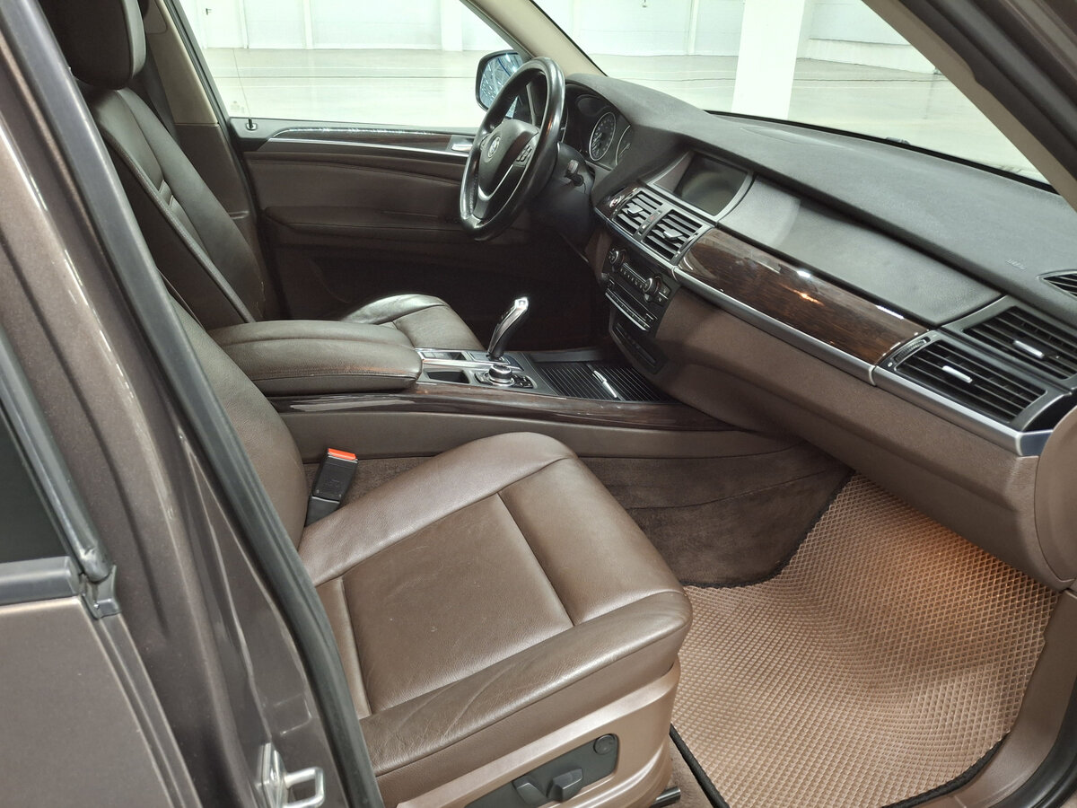 BMW X5 2012 года с пробегом. Фото: #9