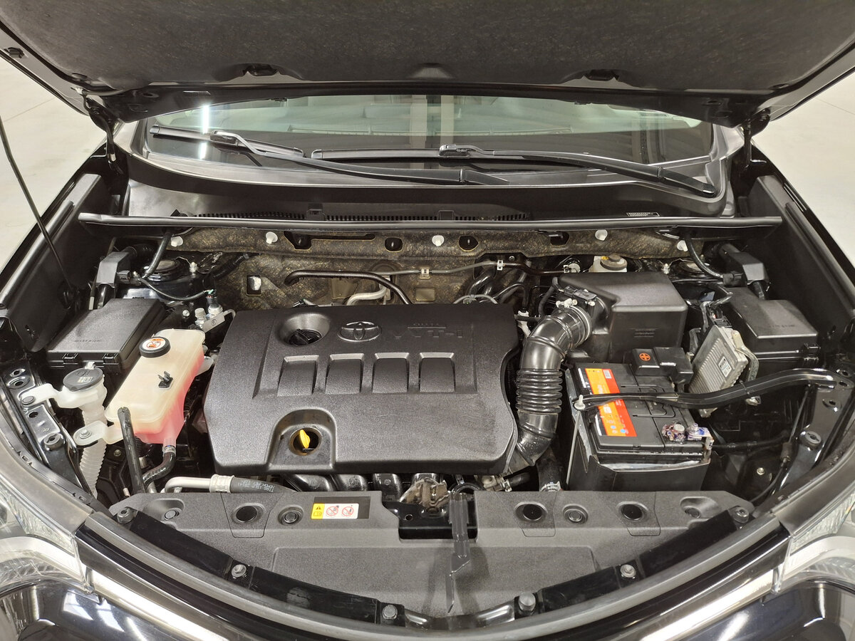 Toyota RAV4 2019 года с пробегом. Фото: #8