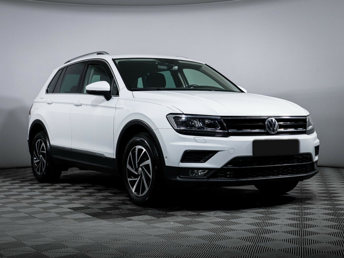 Volkswagen Tiguan 2018 года с пробегом. Фото: #2