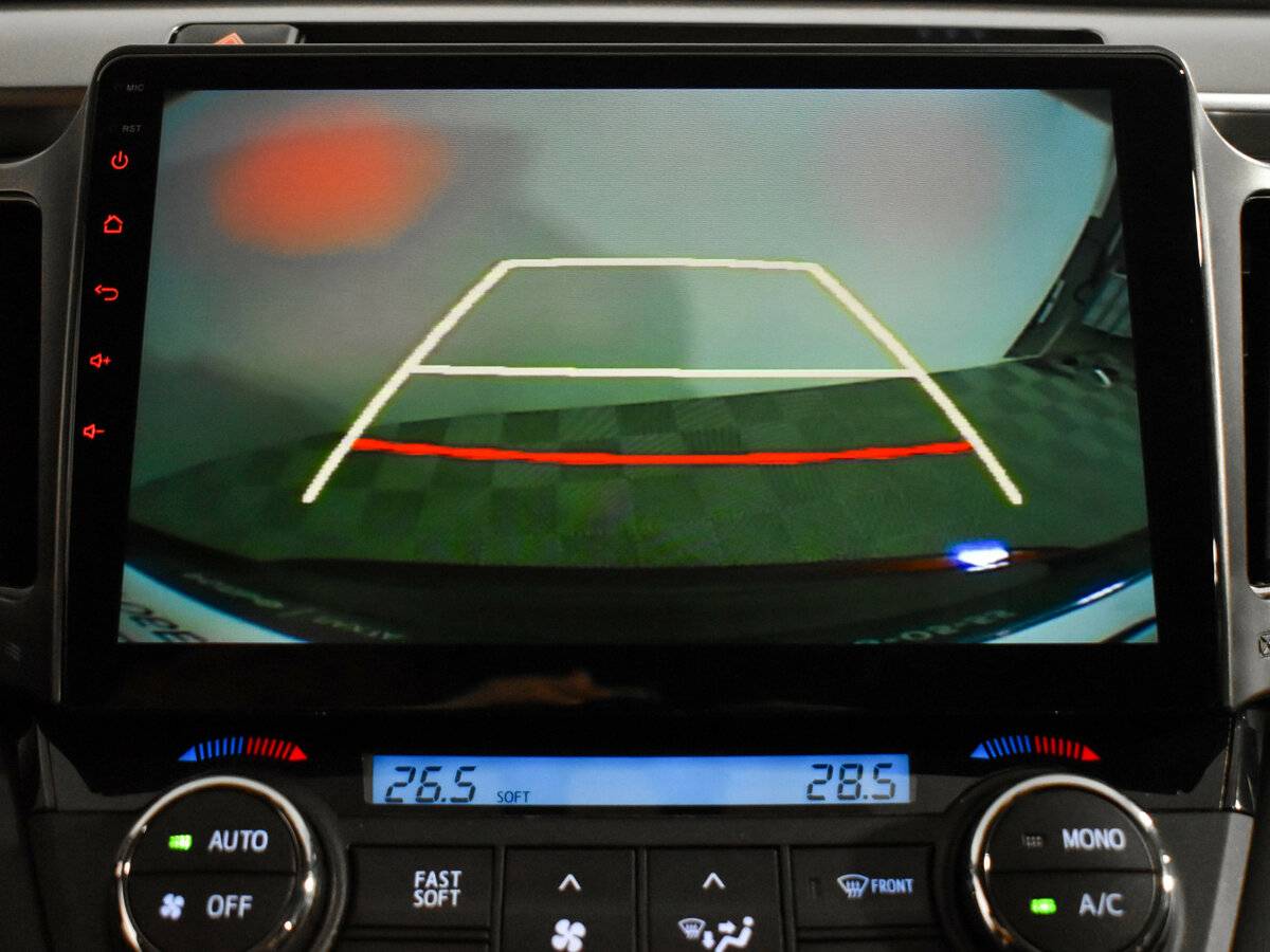 Toyota RAV4 2016 года с пробегом. Фото: #16