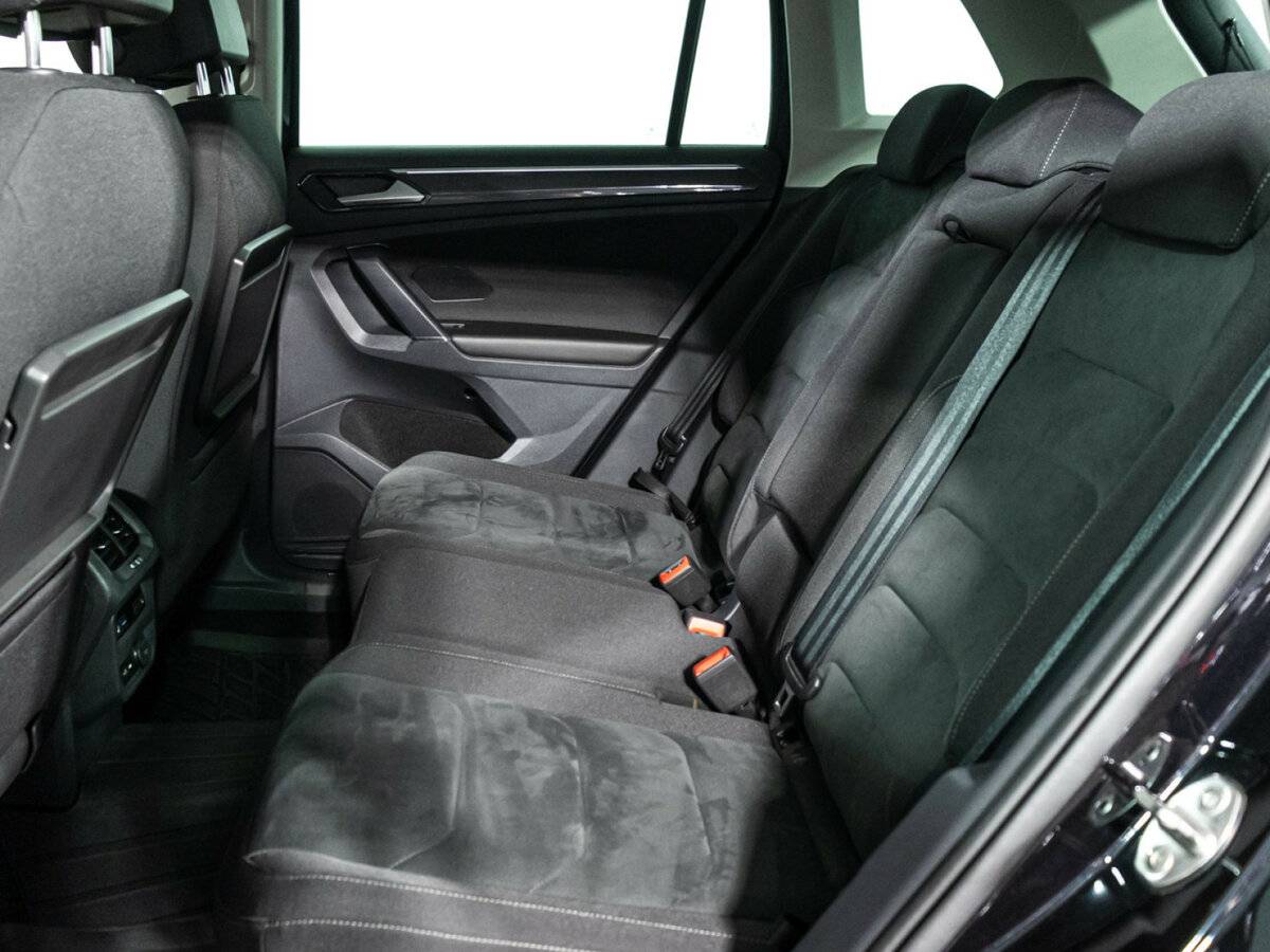 Volkswagen Tiguan 2018 года с пробегом. Фото: #9