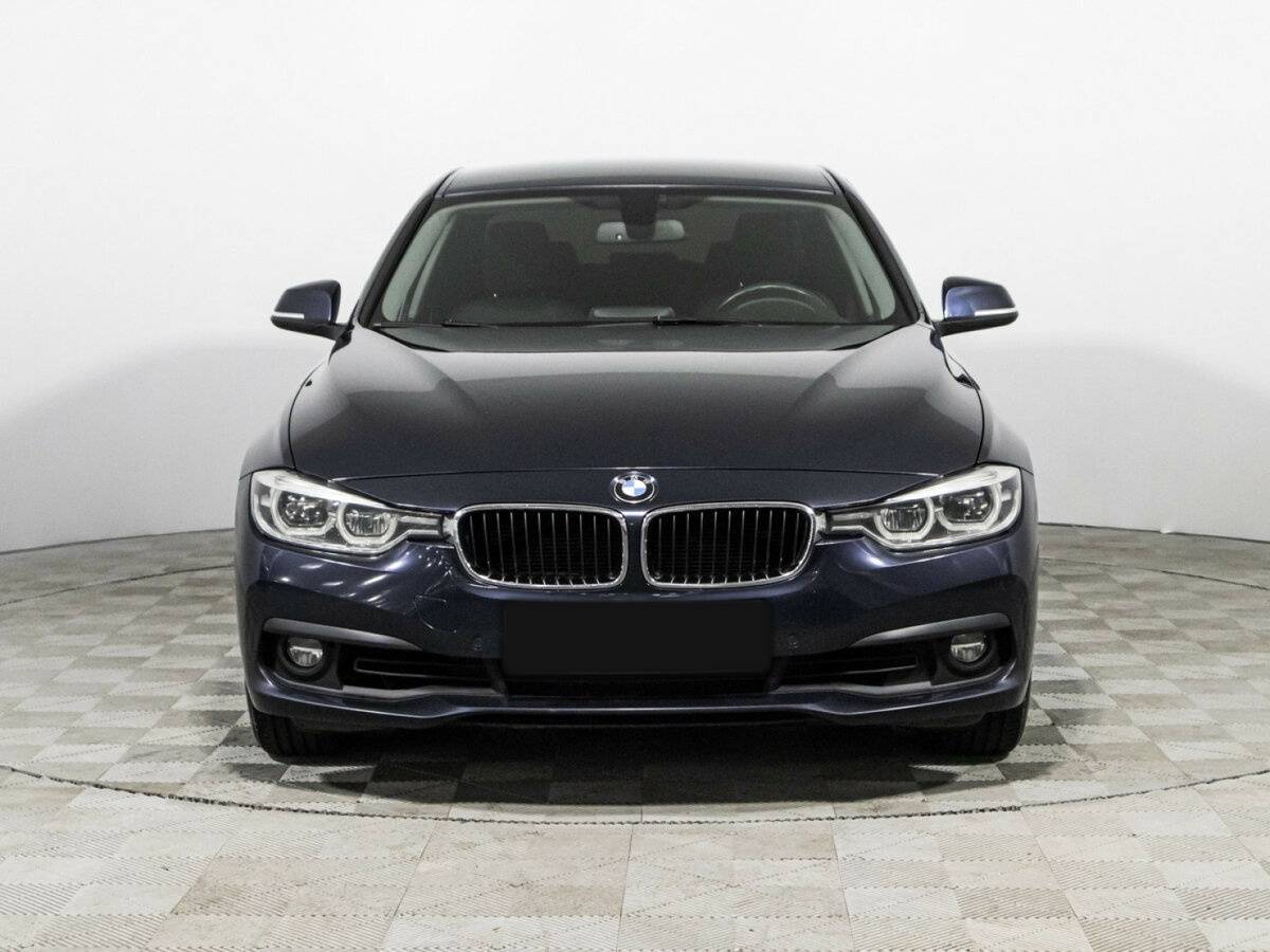 BMW 3 серии 2017 года с пробегом. Фото: #1