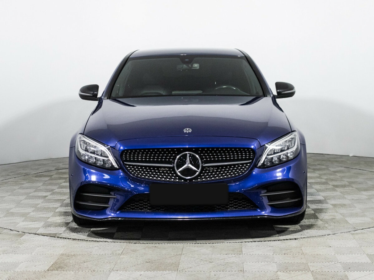 Mercedes-Benz C-Класс 2018 года с пробегом. Фото: #1