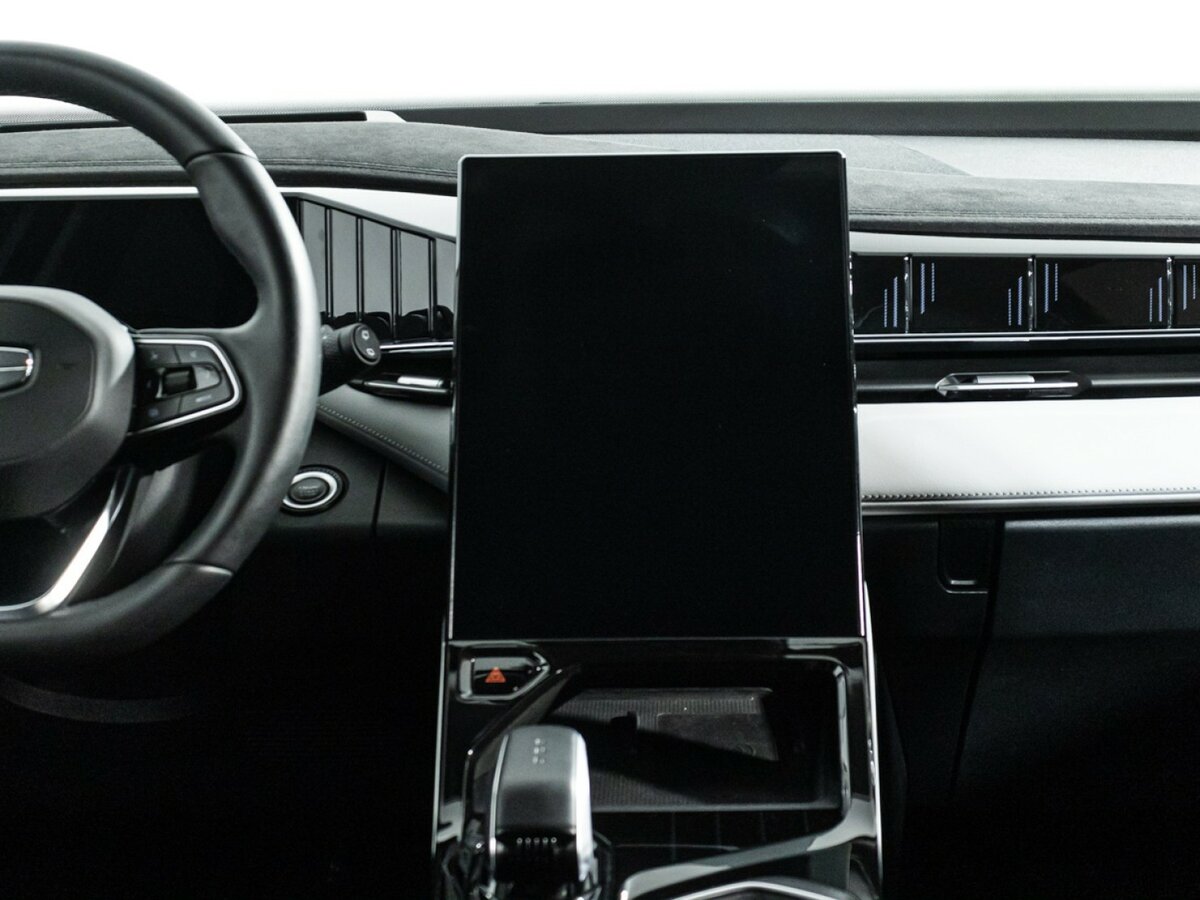 Geely Atlas 2024 года с пробегом. Фото: #13