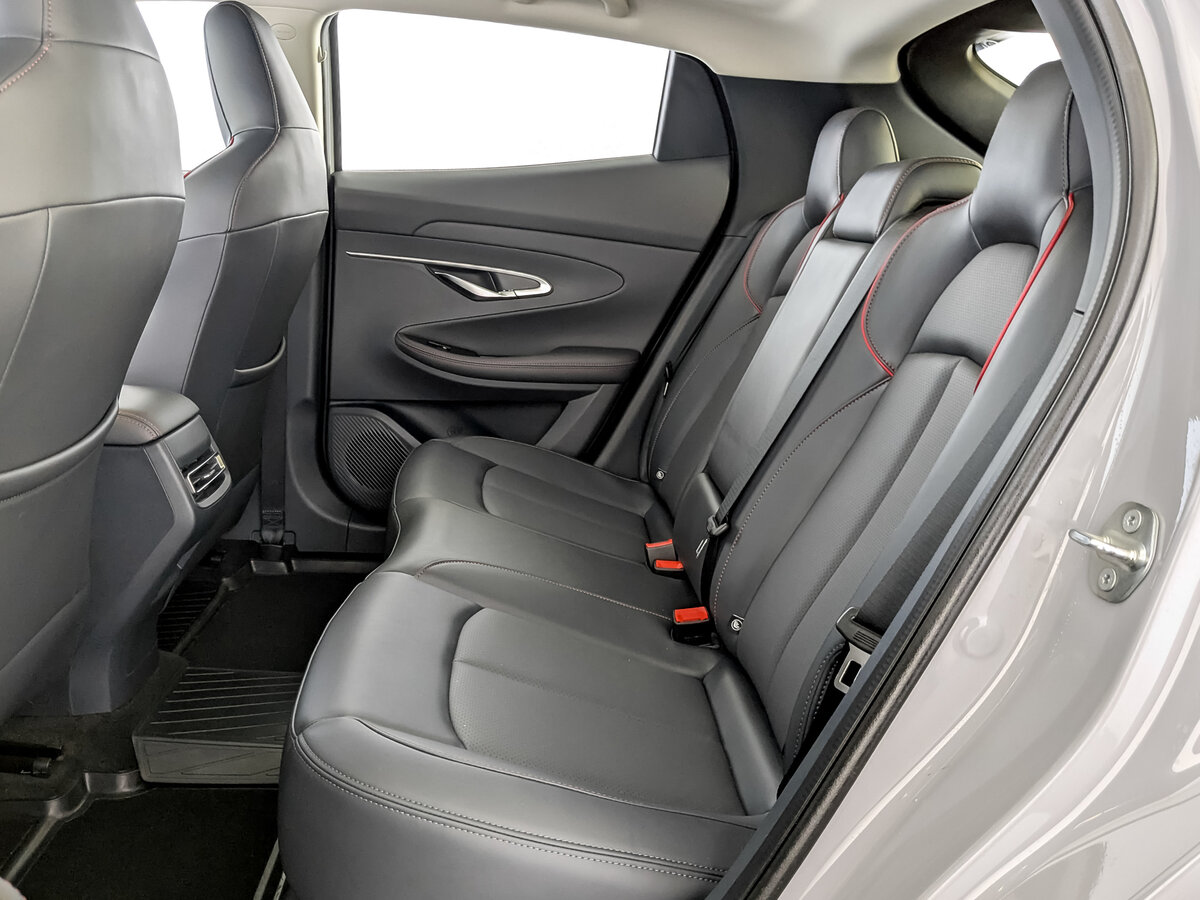 Changan UNI-T 2024 года с пробегом. Фото: #11